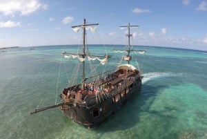 Punta Cana: Pirate Boat Trip and Snorkeling Tour