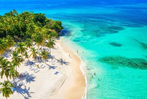 Punta Cana : Excursion d'une journée à Samana avec chute d'eau et île de Bacardi