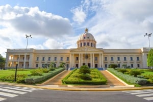 Punta Cana: excursión de un día a Santo Domingo con tickets y almuerzo