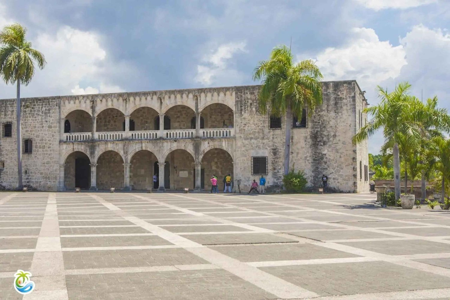 Punta Cana: Santo Domingo Private Day Trip with Lunch