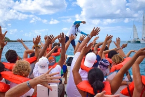 Punta Cana: Saona Eiland Dagtour en Catamaran Party