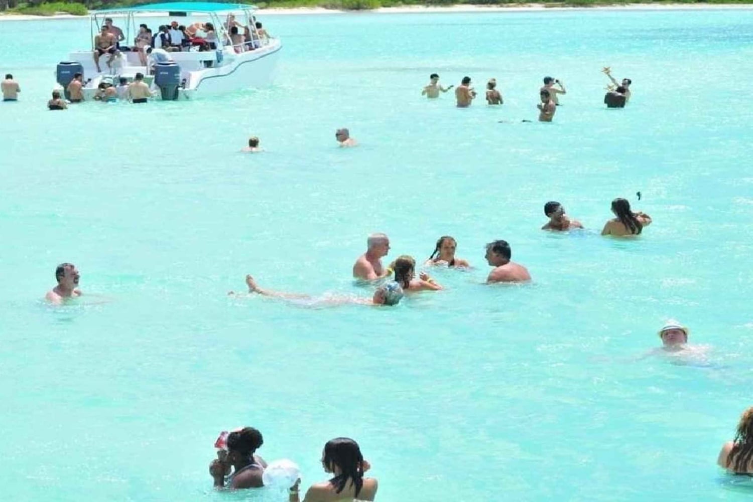 Punta Cana: Dagstur til Saona Island med lunsj og drikke