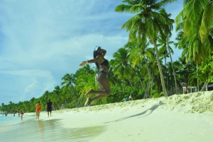 Punta Cana : Journée sur l'île de Saona avec catamaran, déjeuner et plages vierges