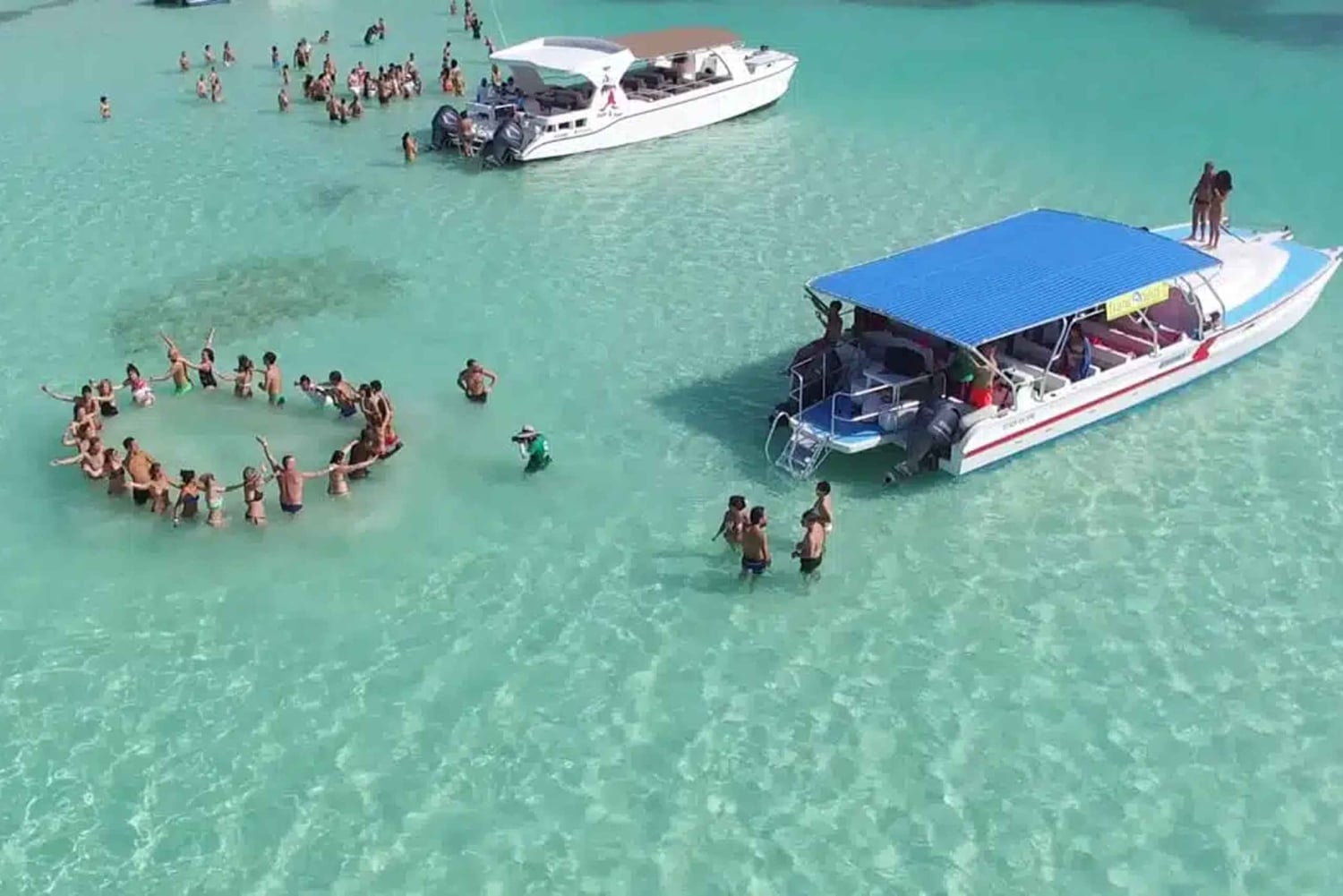 Punta Cana: Saona Island Full-Day Open Bar, Lunch & Transfer