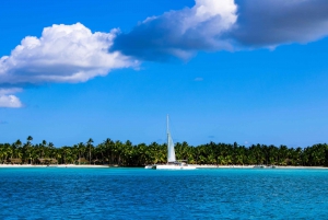 Punta Cana: Katamaranbåt till ön Saona med lunchbuffé