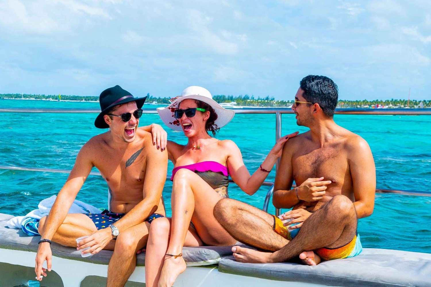 Punta Cana: Snorkeling, Snuba and Parasailing Party Cruise