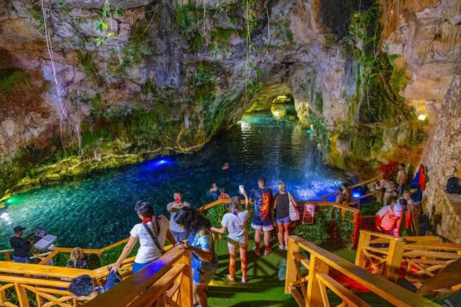 Punta Cana: Sunset Buggy Adventure Ride and Carnival Show