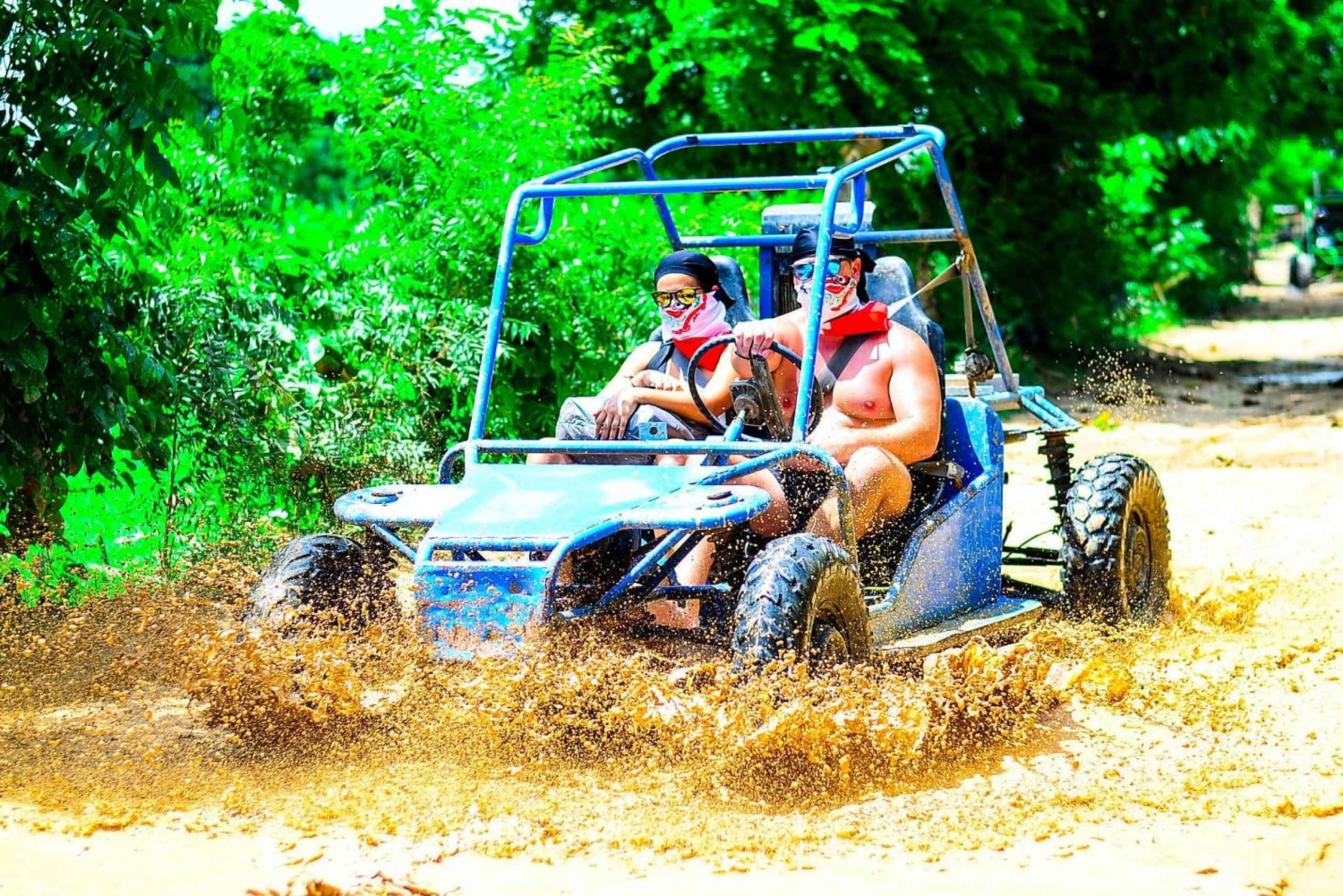 Punta Cana: Tour in buggy half-day and beach cenote