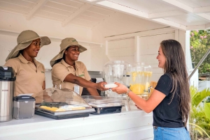 Punta Cana: Xploration Animal Park Bus Tour with Encounters