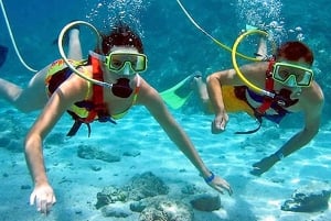 セーリング・スプラッシュツアースピードボート、シュノーケリング、カタマラン