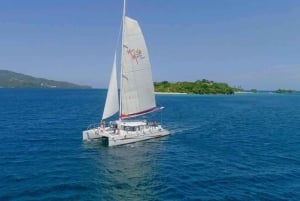 Samaná: Cayo Levantado Day Trip by Catamaran