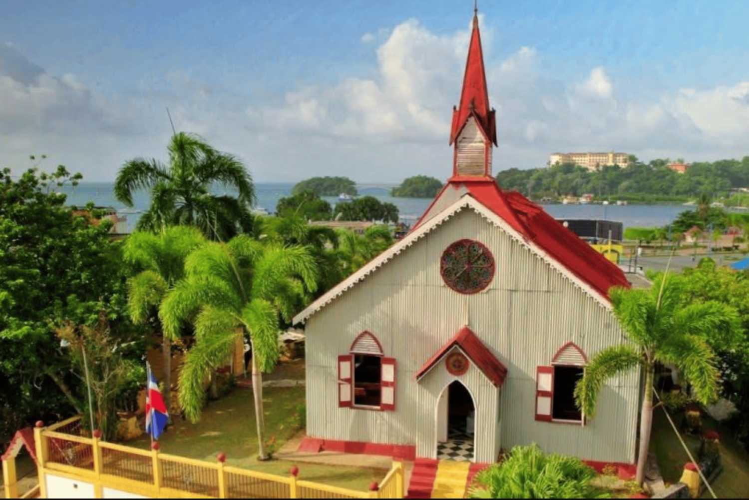 Samana: Los Haitises National Park & Cayo Levantado Tour