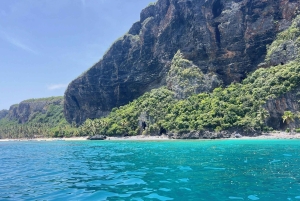 Samana: Private Fronton & Madame Beach Tour Las Galeras