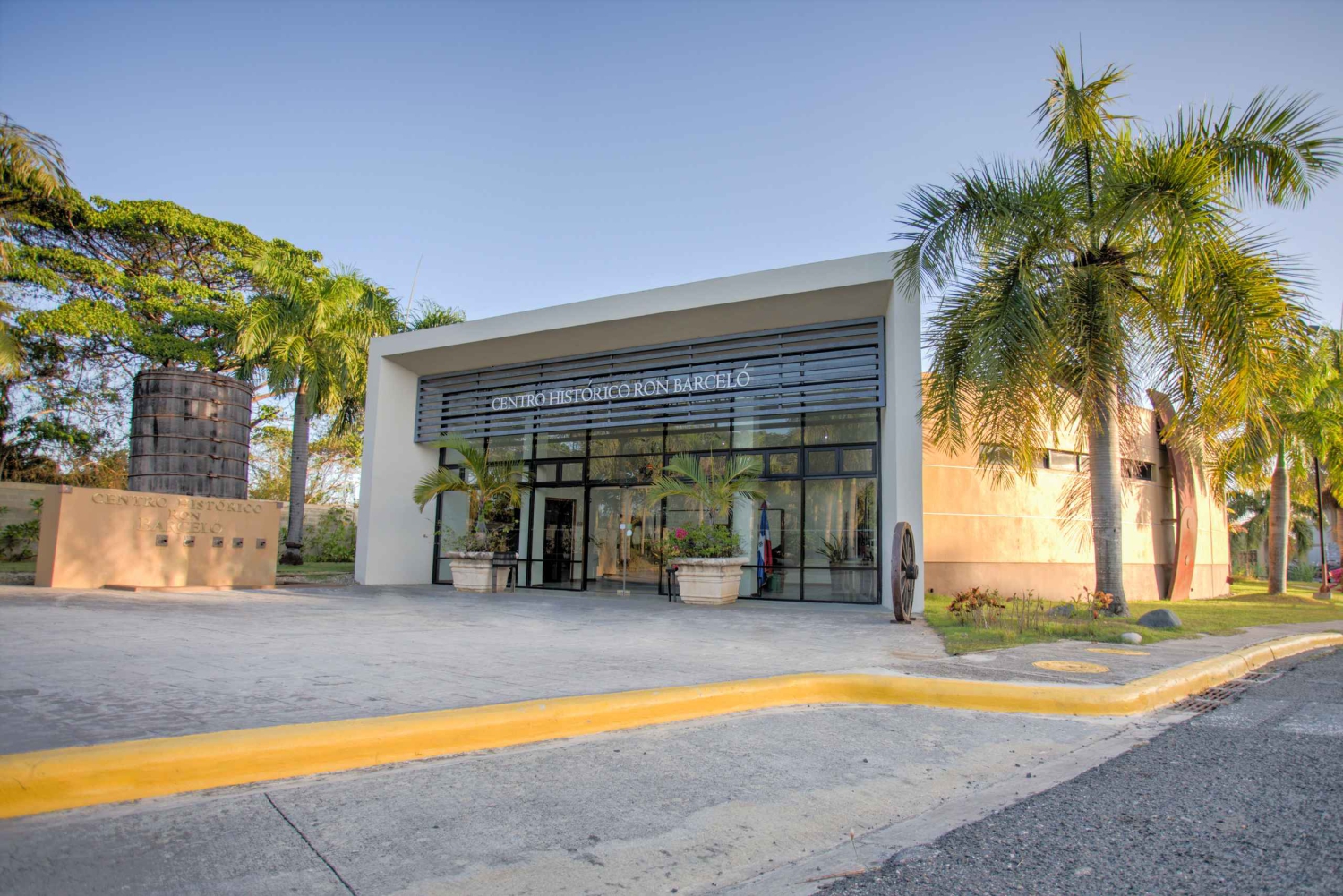 San Pedro De Macoris: Ron Barcerló Rum Factory Tour