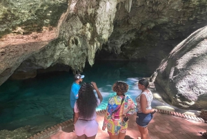 Santo Domingo: Praia de Boca Chica + Los Tres Ojos + Almoço