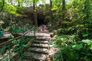 Santo Domingo byrundtur: Den koloniale by, Los Tres Ojos, frokost