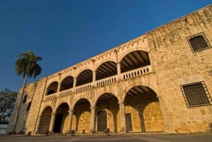 Santo Domingon kaupunkikierros Punta Canasta lounaalla