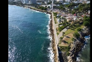 Santo Domingo: Colonial Zone Tour with Coffee & Chocolate