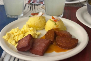 Santo Domingo: Food Tour & Paradise Beach Day with Drinks