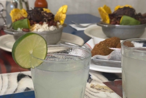 Santo Domingo: Food Tour & Paradise Beach Day with Drinks