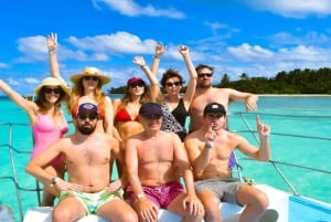 Santo Domingo: Isla Saona Day Trip with Lunch & Catamaran