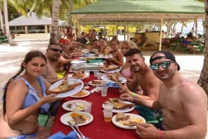 Santo Domingo: excursión de un día a la isla Saona con almuerzo y bebidas