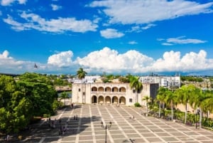 Santo Domingo: Small Group Tour with Cable Car from Bayahibe