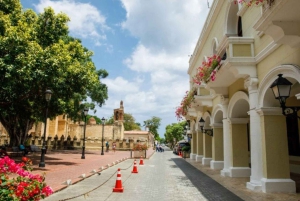 Santo Domingo: Small Group Tour with Cable Car from Bayahibe