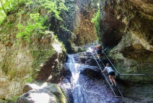 Santo Domingo: Tabernacle Falls Hike with Breakfast & Lunch