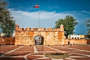 Santo Domingo: VIP Full-Day Guided Tour with Lunch