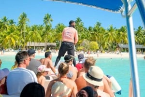 サオナ島：カタマラン/スピードボートで夢のビーチへ