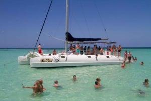 Visite d'une jounée de l'île de Saona - Fête en catamaran et déjeuner barbecue