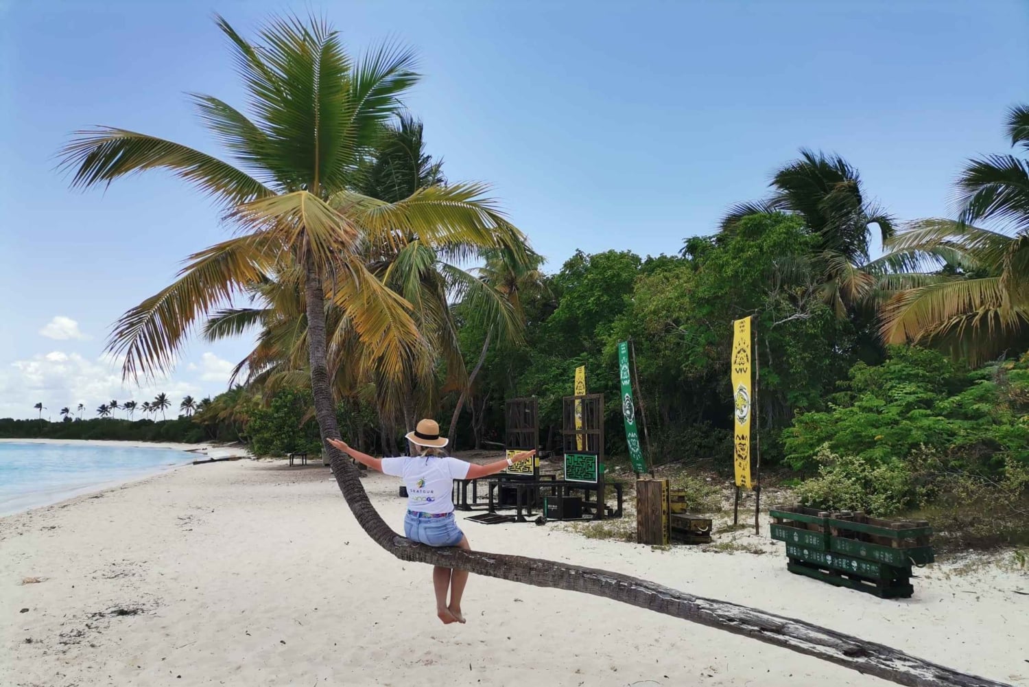 Clube de praia privado na Ilha Saona com almoço