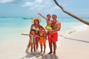 Tour dell'isola di Saona tutto compreso in motoscafo e catamarano