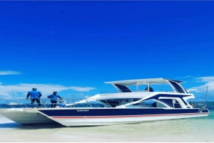 Star Marine Party Boat, a tour aboard our catamaran