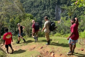 La cascada del limón: Tutustu Salto del Limóniin ja sen jokiin ja vuoriin