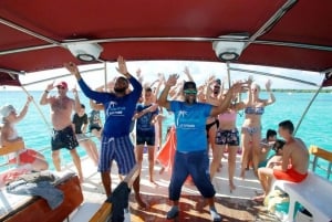 Passeio de catamarã pela Ilha Saona com almoço, bar e transporte incluídos