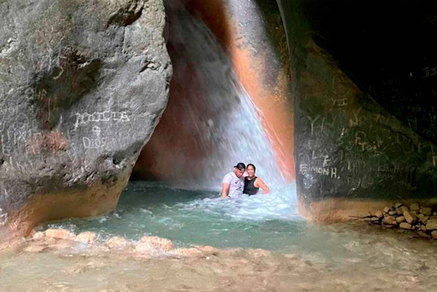 Tour TODO INCLUIDO en Sendero Acuático Cueva de la Virgen