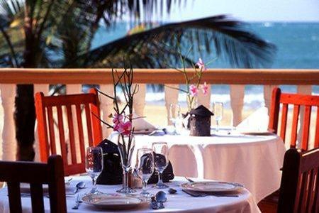 Tropical Casa Laguna & Beach Clubs