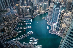Dubai: Dubai Harbour to Marina Luxury Yacht Tour with Drinks