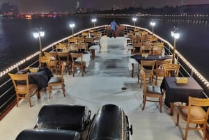 Dubai: Dhow Dinner Cruise with International Buffet