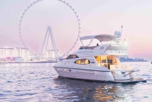 Dubai Yacht Tour - Boat Trip upto 12 guests Private event