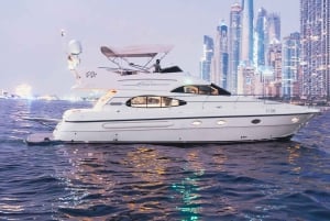 Dubai Yacht Tour - Boat Trip upto 12 guests Private event