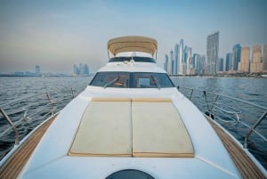 Dubai Yacht Tour - Boat Trip upto 12 guests Private event