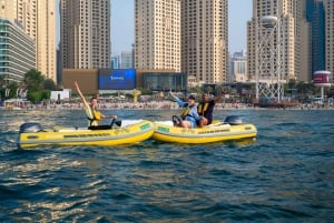 Dubai: Self-Drive boat tour for 30, 60 or 90 mn