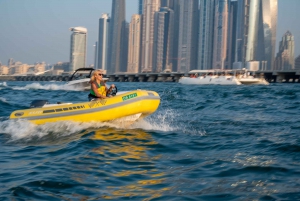 Dubai: Self-Drive boat tour for 30, 60 or 90 mn