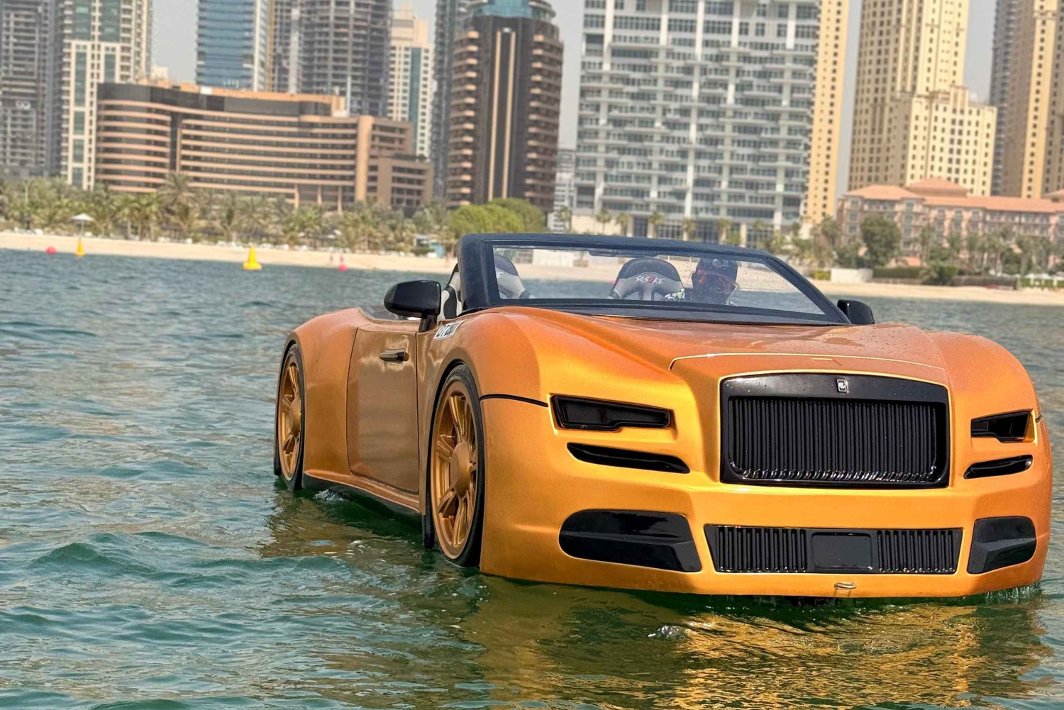 30-minutowa przejażdżka samochodem odrzutowym Rolls-Royce – do 4 osób