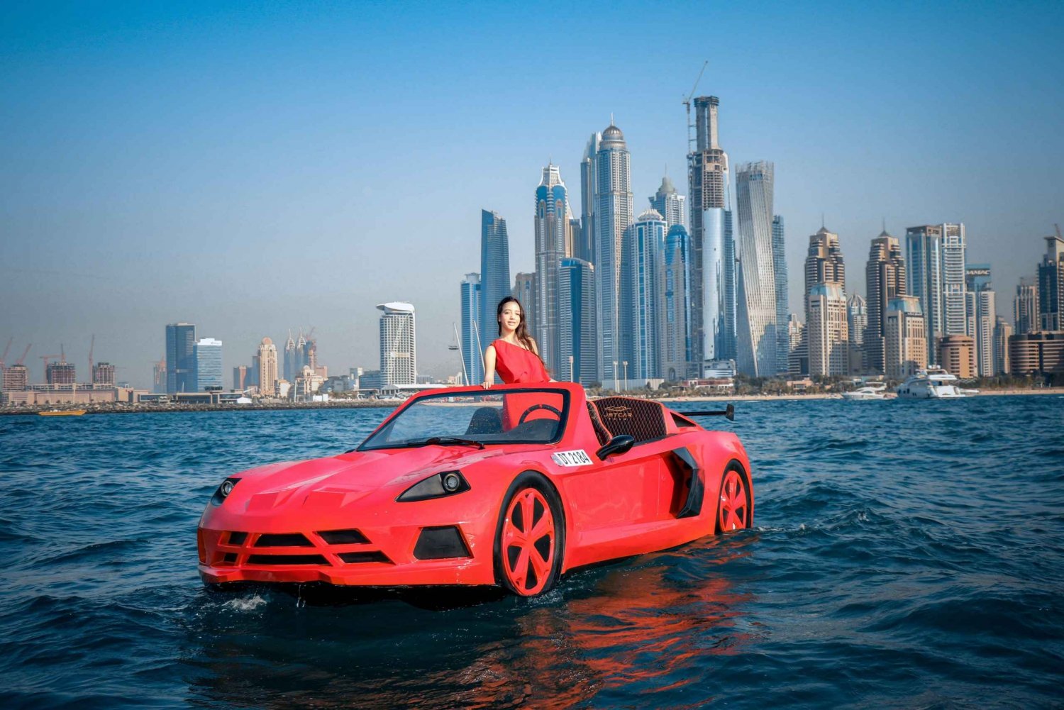 30 MINUTOS DE ACTIVIDAD EN JET CAR EN EL PUERTO DEPORTIVO DE DUBAI