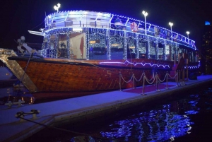 5* Illallinen perinteisellä Dhow-risteilyllä Dubain venesatamassa, jossa on charmia