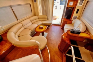 Luxe privéboottocht van 50 voet in de jachthaven van Dubai